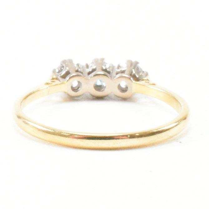 18CT GOLD & DIAMOND THREE STONE RING - Image 6 of 8