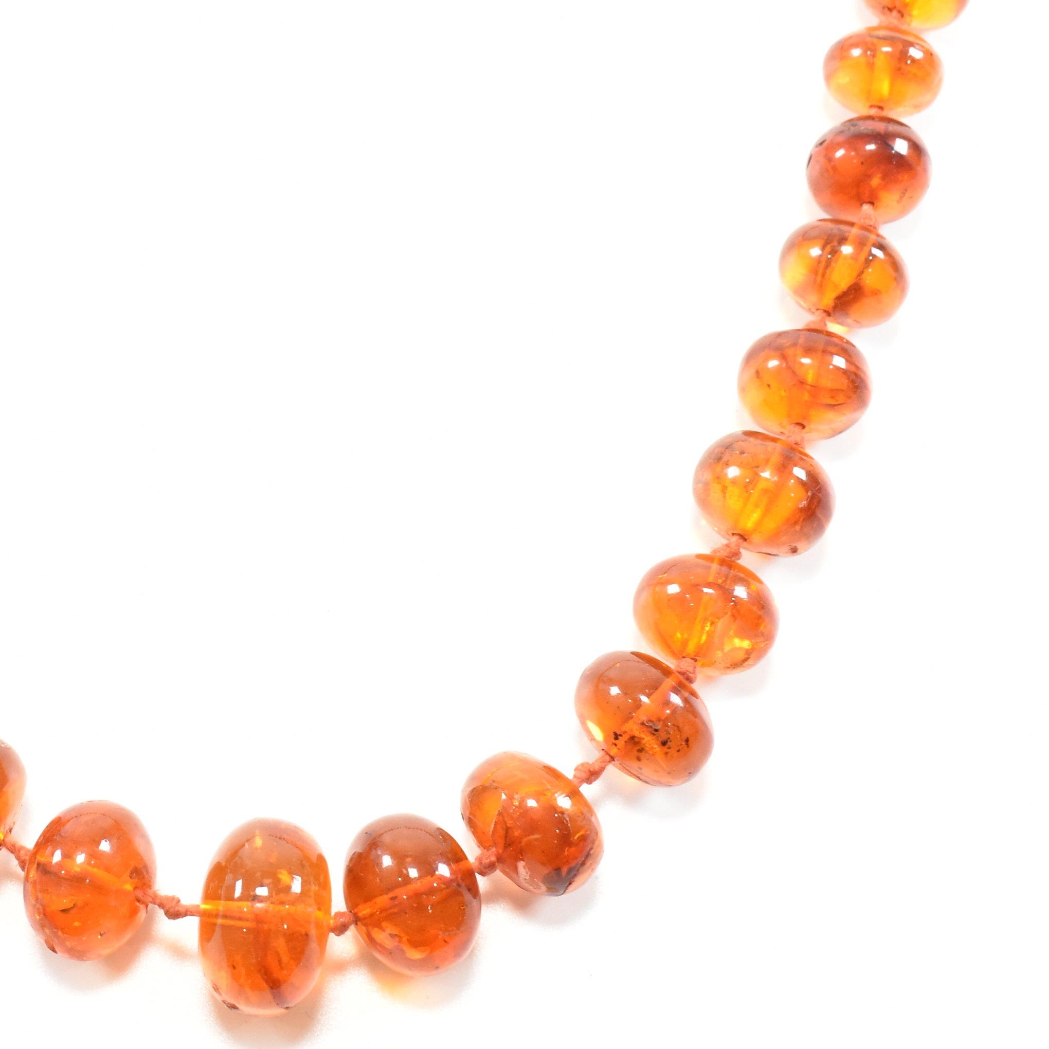 VINTAGE AMBER COPAL BEADED NECKLACE - Image 2 of 6