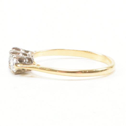 18CT GOLD & DIAMOND THREE STONE RING - Image 4 of 8