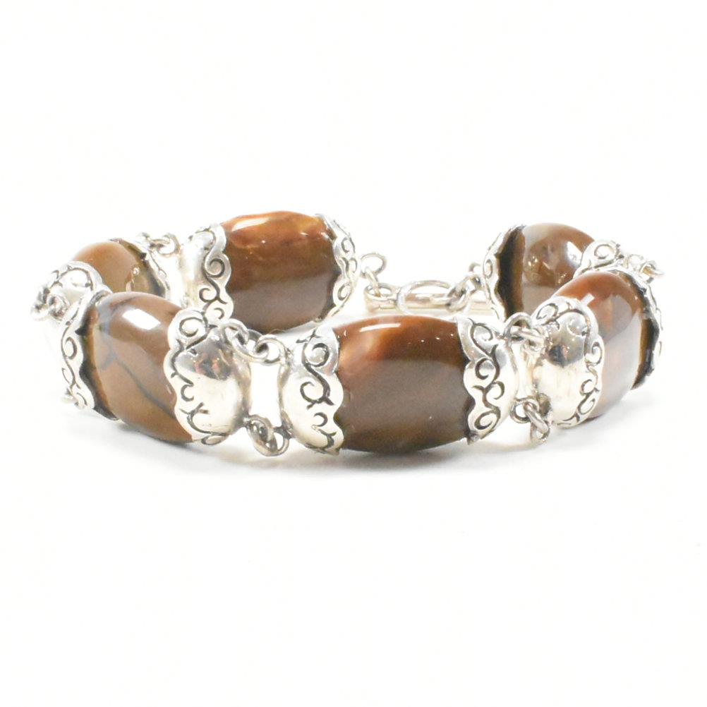 WHITE METAL & HARDSTONE BEAD BRACELET