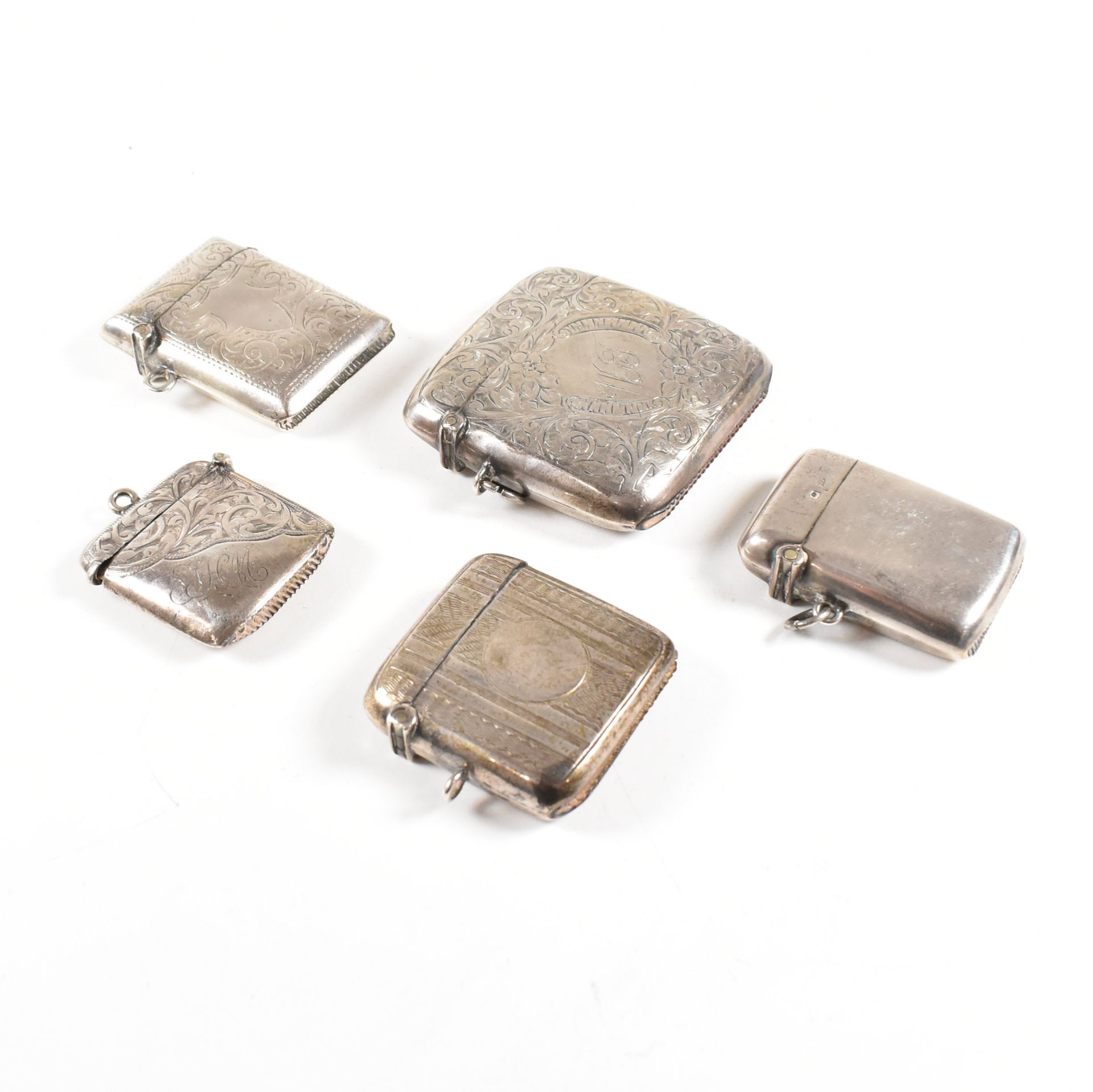 COLLECTION OF EARLY 20TH CENTURY HALLMARKED SILVER VESTA CASES - Bild 3 aus 9