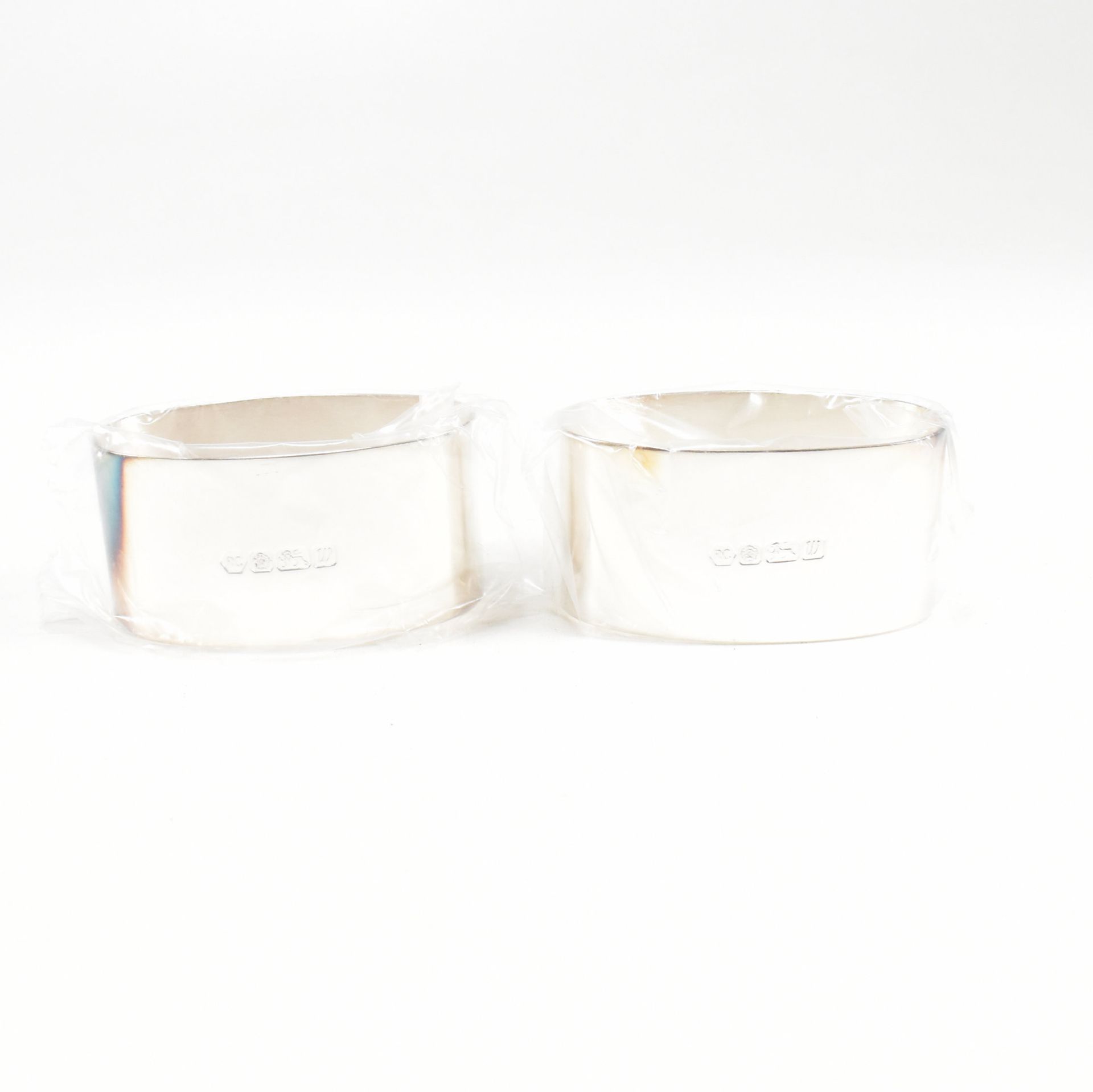 1990S CASED PAIR OF NAPKIN RINGS - Image 7 of 11