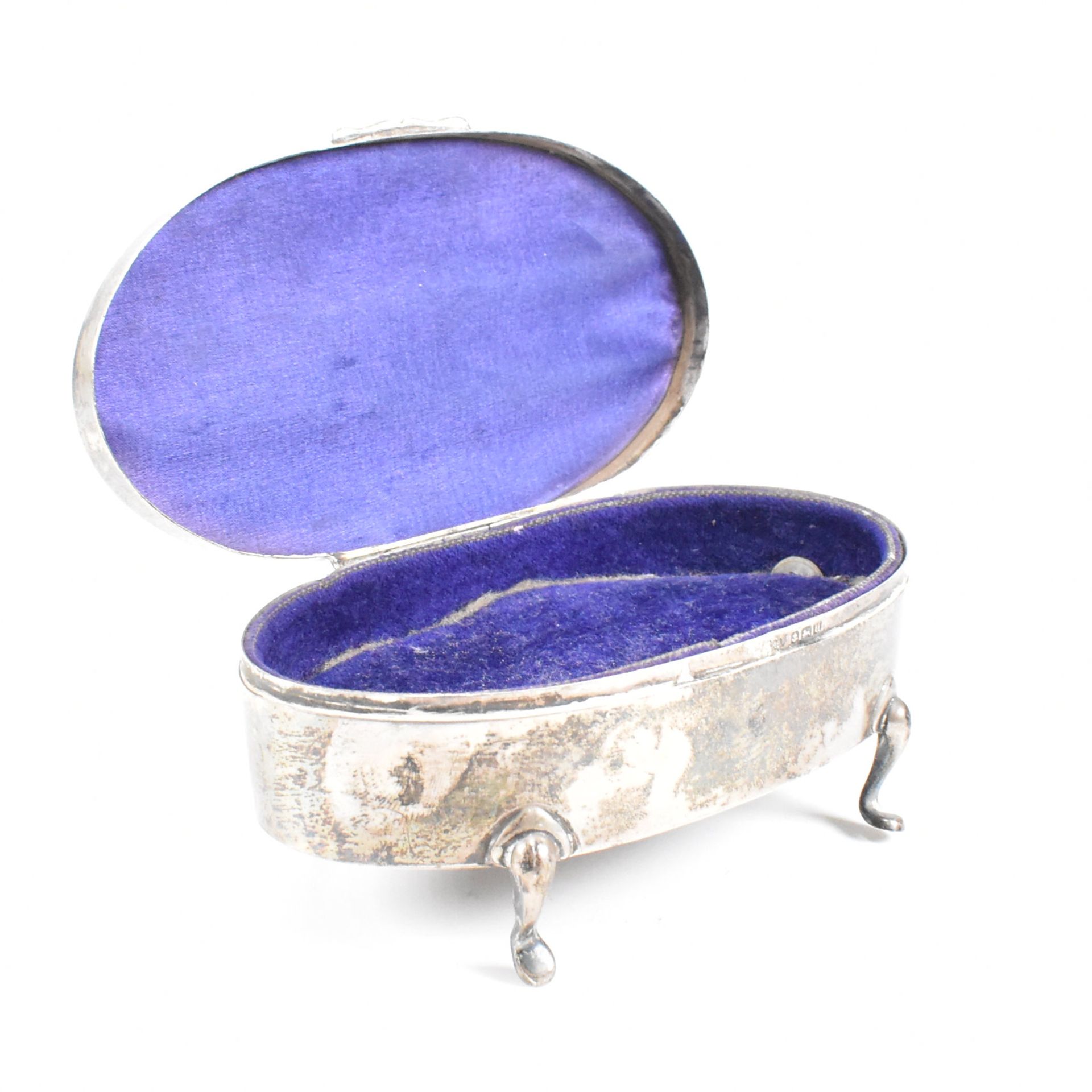 GEORGE V HALLMARKED SILVER MOUNTED JEWELLERY BOX - Image 9 of 11