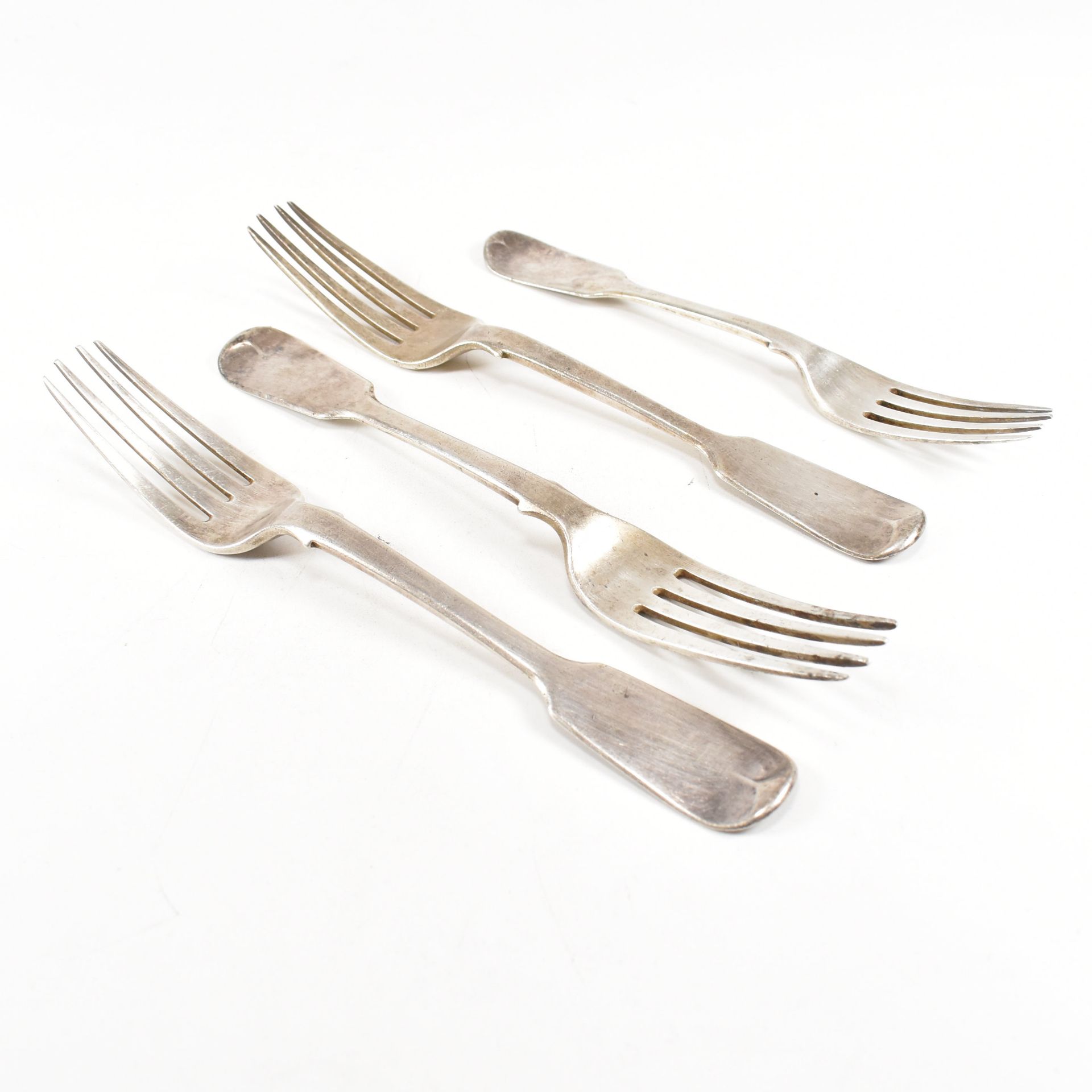 FOUR HALLMARKED EARLY VICTORIAN SILVER FORKS