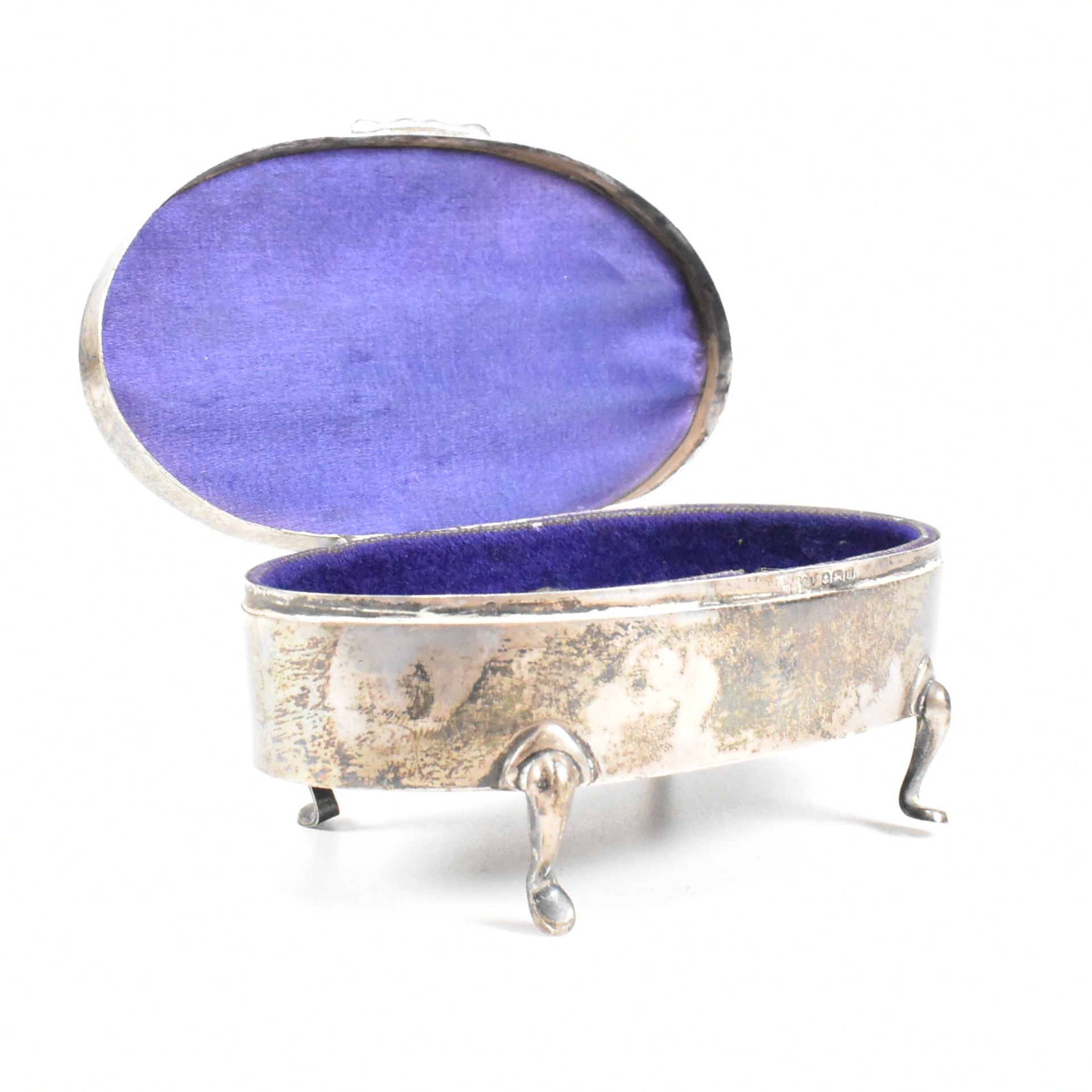 GEORGE V HALLMARKED SILVER MOUNTED JEWELLERY BOX - Image 8 of 11