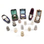 HALLMARKED SILVER & WHITE METAL THIMBLES INCLUDING CHARLES HORNER