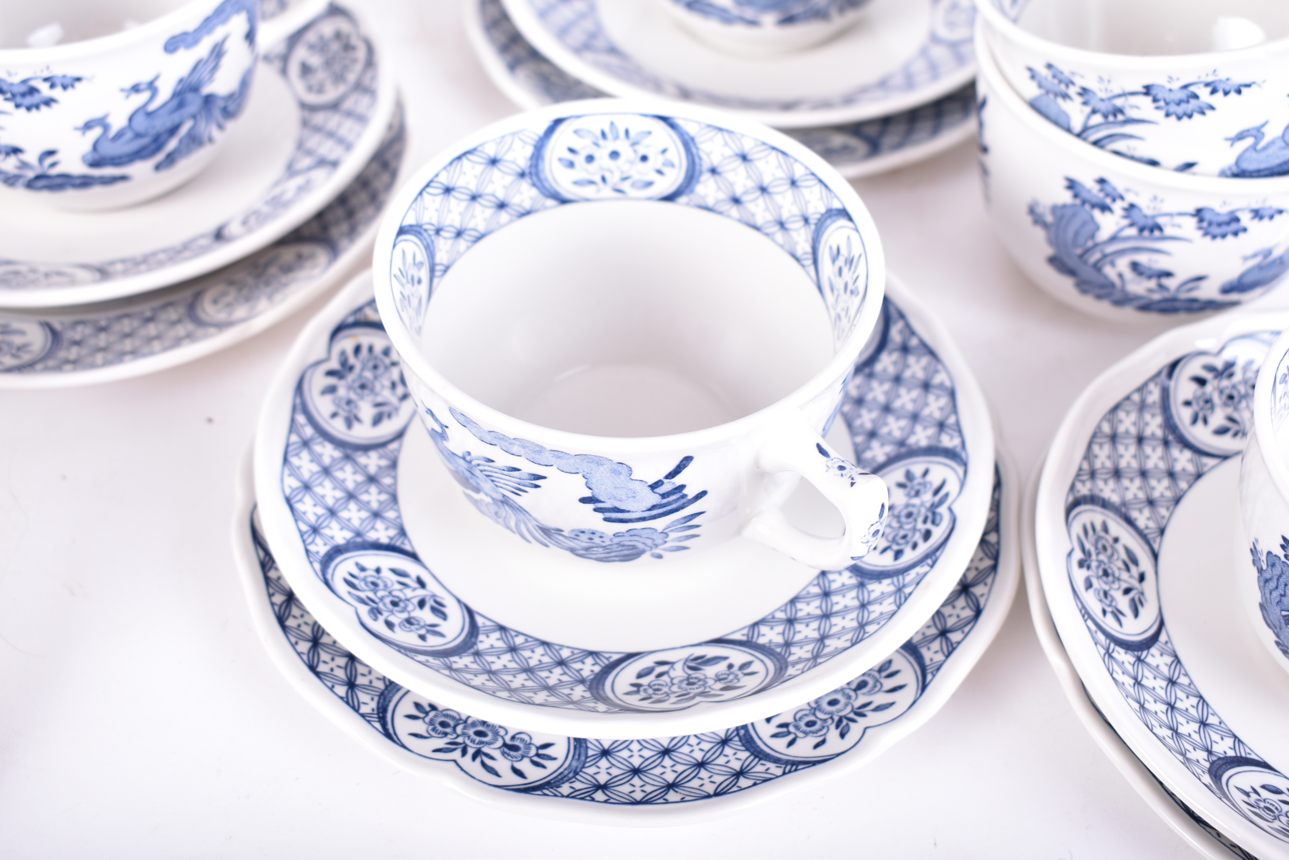 MASONS OLD CHELSEA PATTERN BLUE & WHITE DINNER SERVICE - Image 8 of 9