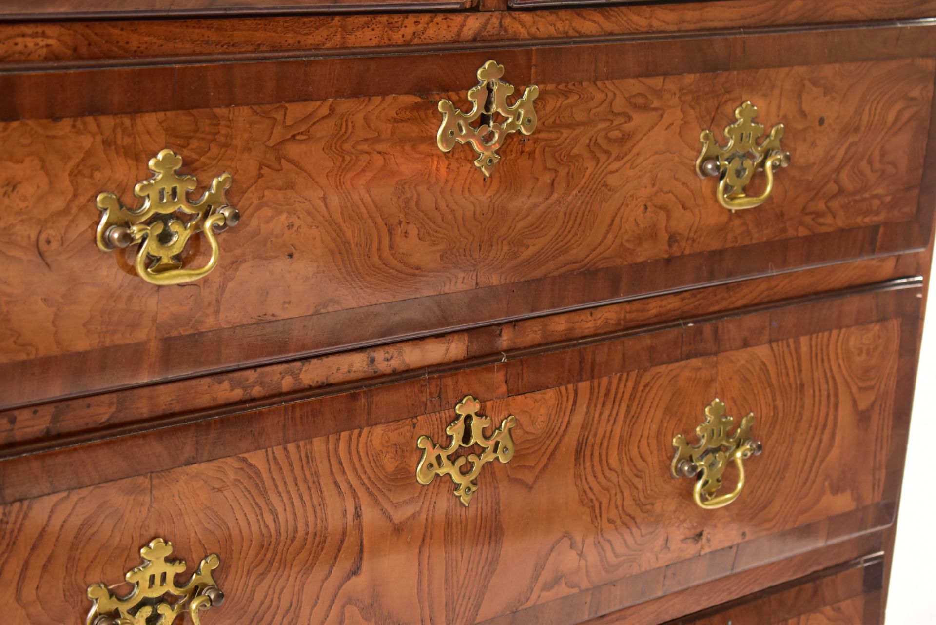 18TH CENTURY QUEEN ANNE POLLARD OAK CHEST OF DRAWERS - Image 4 of 9