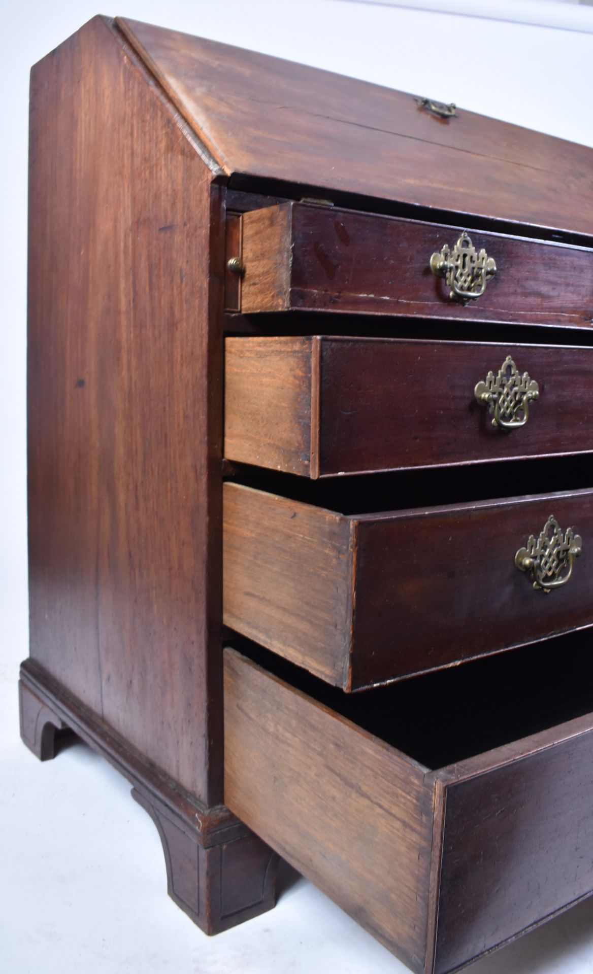 19TH CENTURY GEORGE III CUBAN MAHOGANY BUREAU DESK - Image 5 of 7