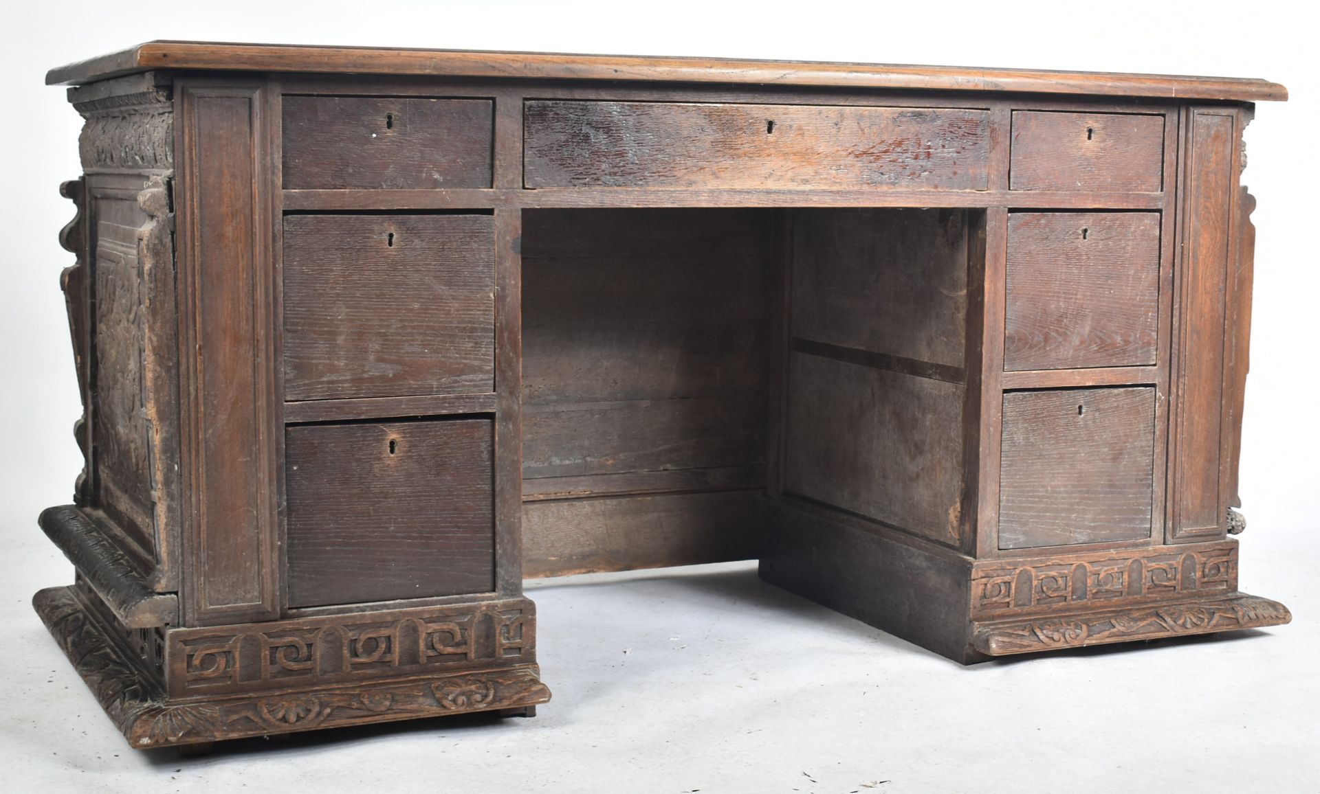 16TH CENTURY CARVED ITALIAN OAK CASSONE DESK - Image 10 of 16