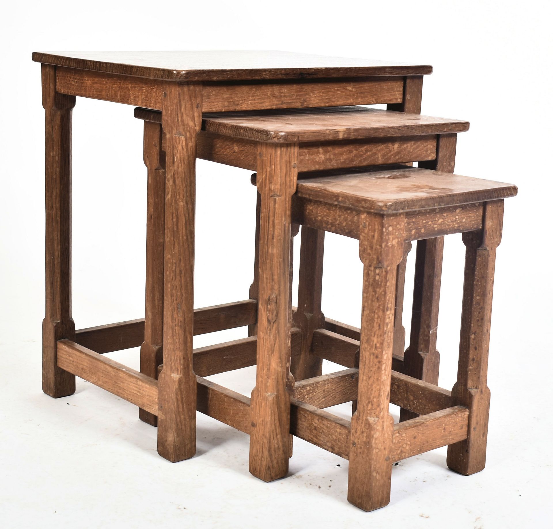 ROBERT MOUSEMAN THOMPSON - OAK NEST OF GRADUATING TABLES