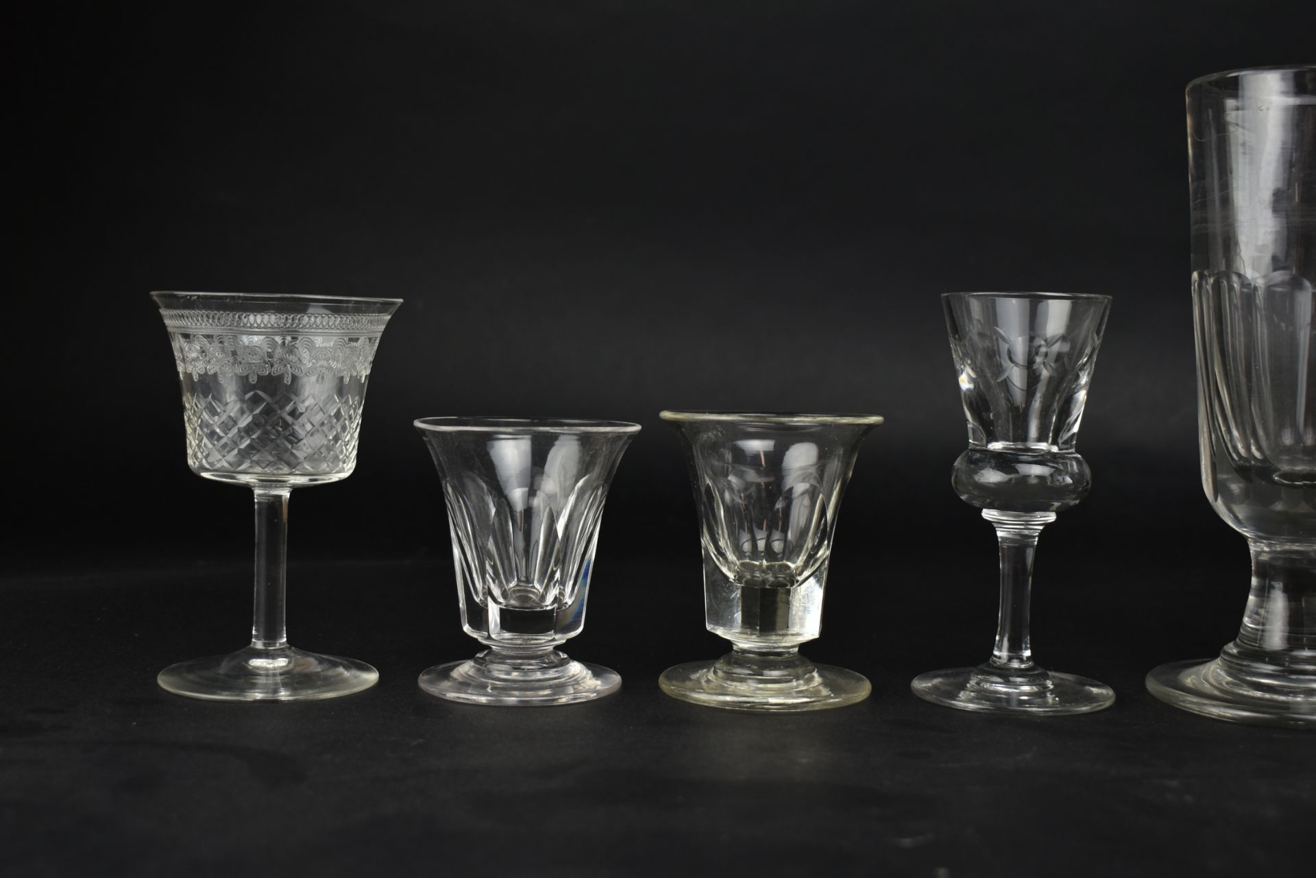 COLLECTION OF 18TH & 19TH CENTURY GLASSWARE - Bild 4 aus 6