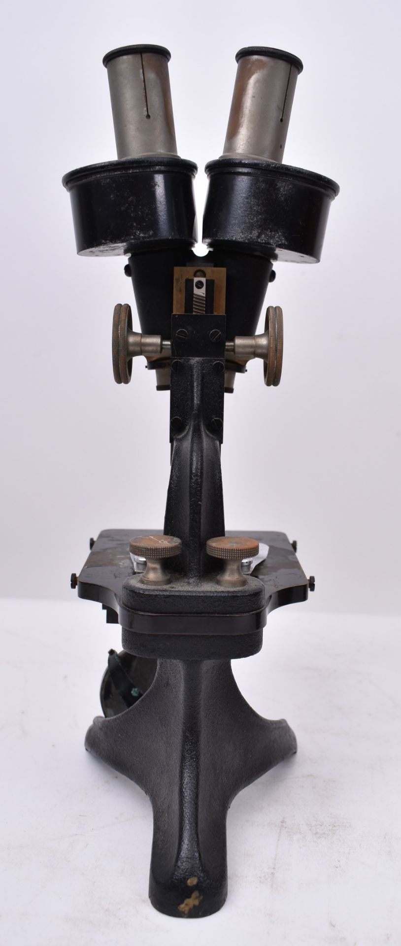 CARL ZEISS - EARLY 20TH CENTURY STEREO MICROSCOPE IN CASE - Image 6 of 10