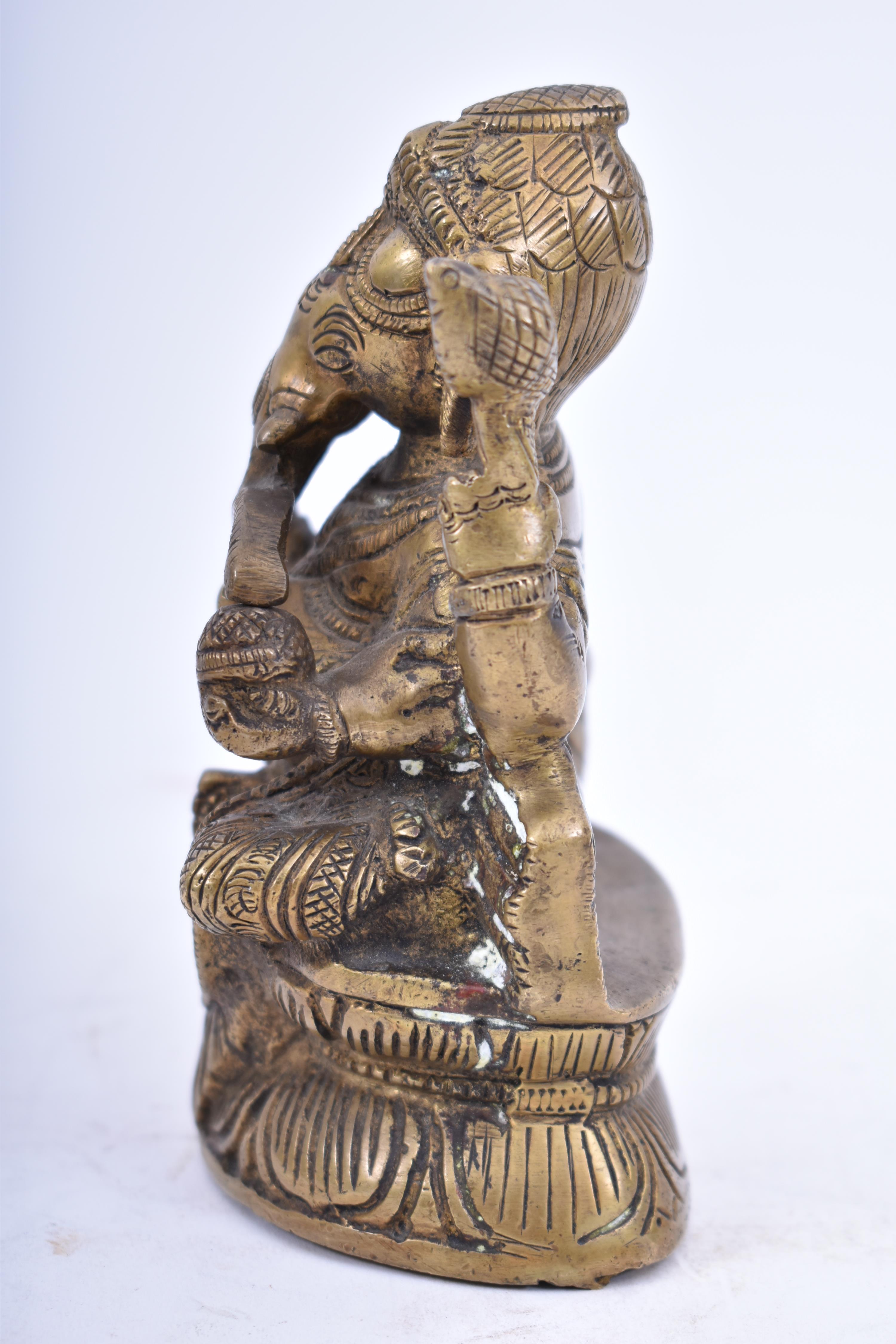 INDIAN/HINDI HEAVY BRASS FIGURE OF GANESHA / GANESH - Image 5 of 7