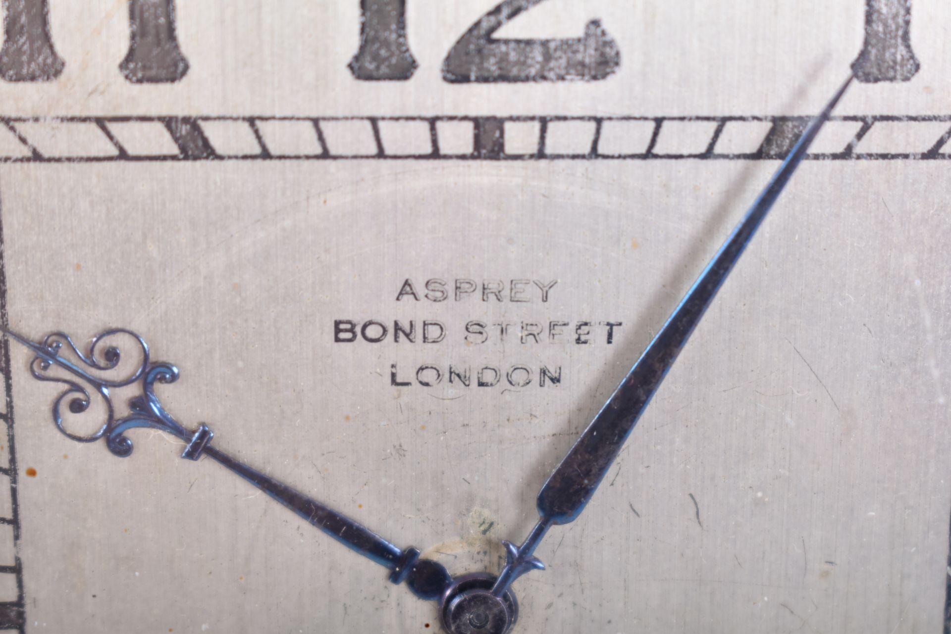 ASPREY OF LONDON - ART DECO BRASS DESK CLOCK - Bild 3 aus 7