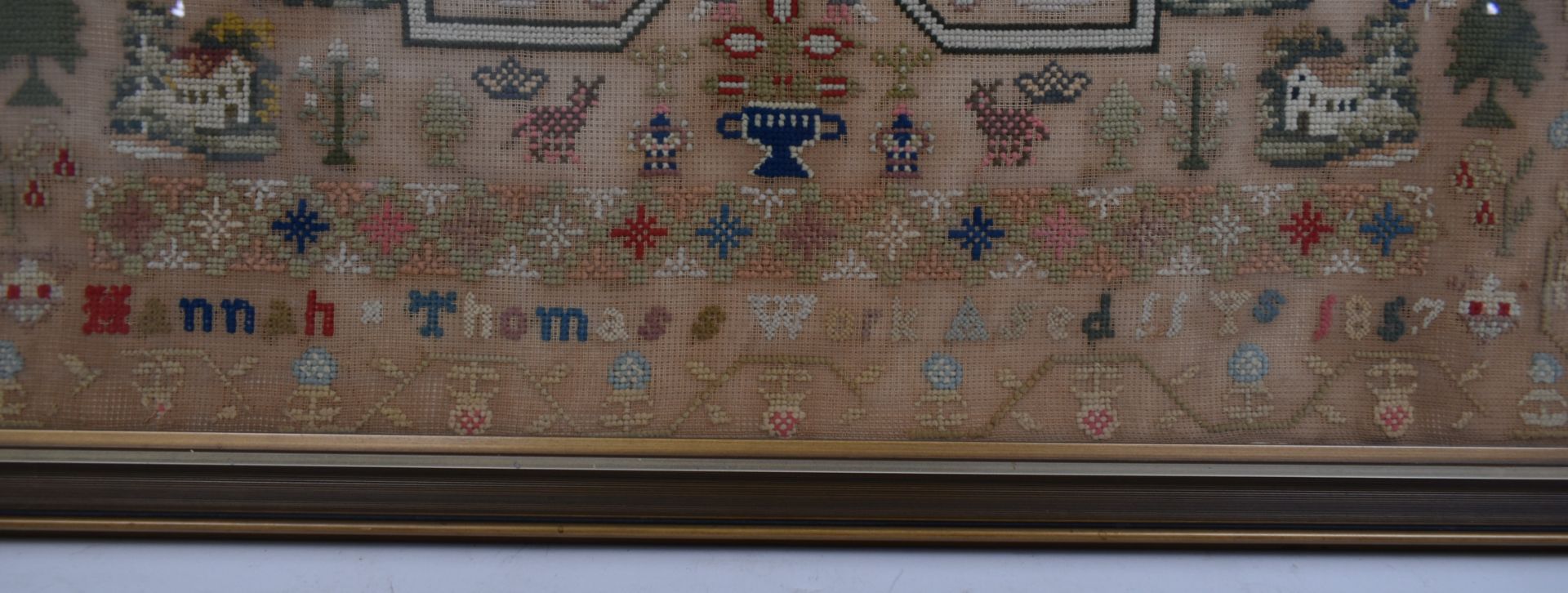 VICTORIAN 1857 NEEDLEPOINT SAMPLER BY HANNAH THOMAS AGED 11 - Image 3 of 4