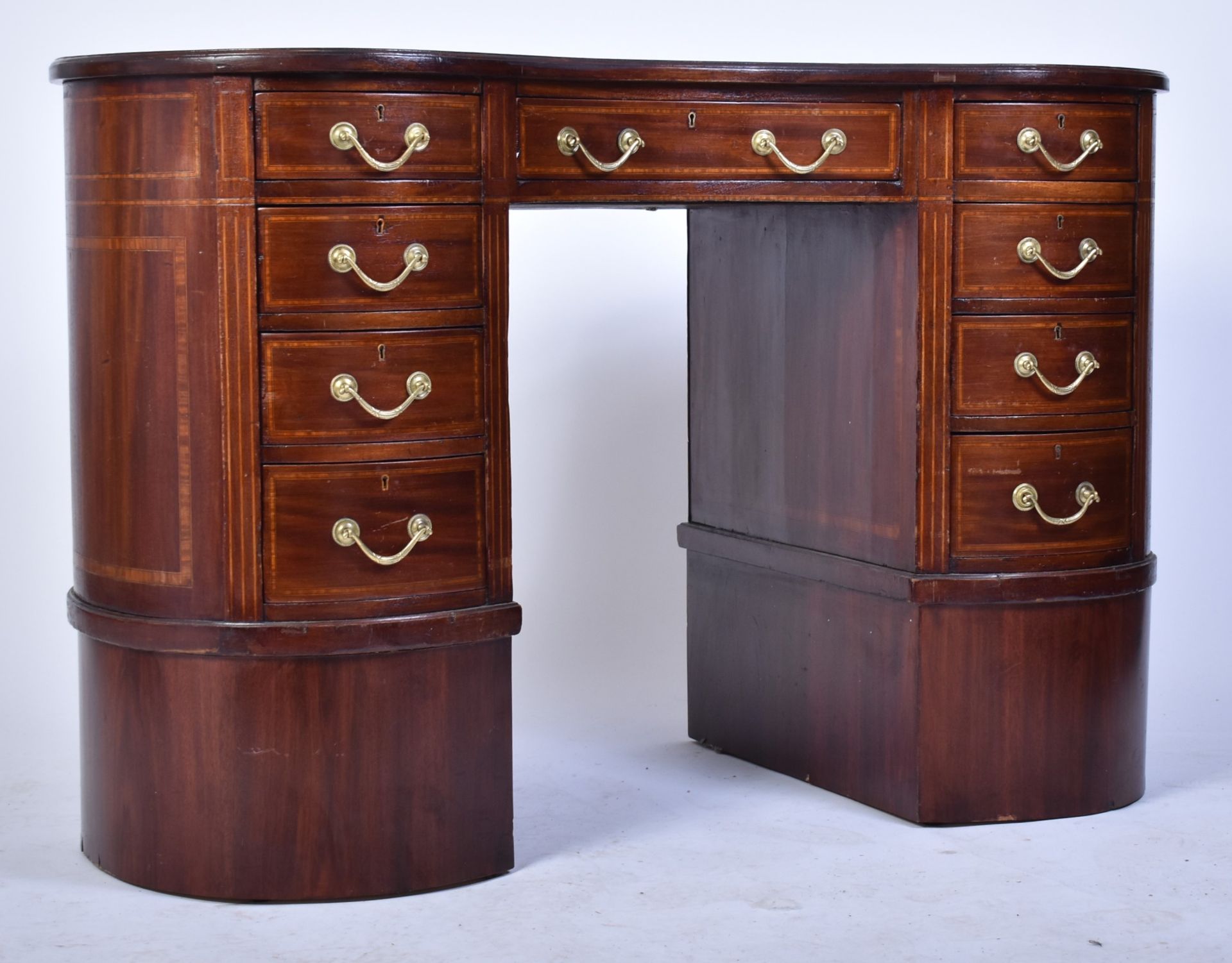 20TH CENTURY EDWARDIAN INLAID MAHOGANY KIDNEY SHAPED DESK