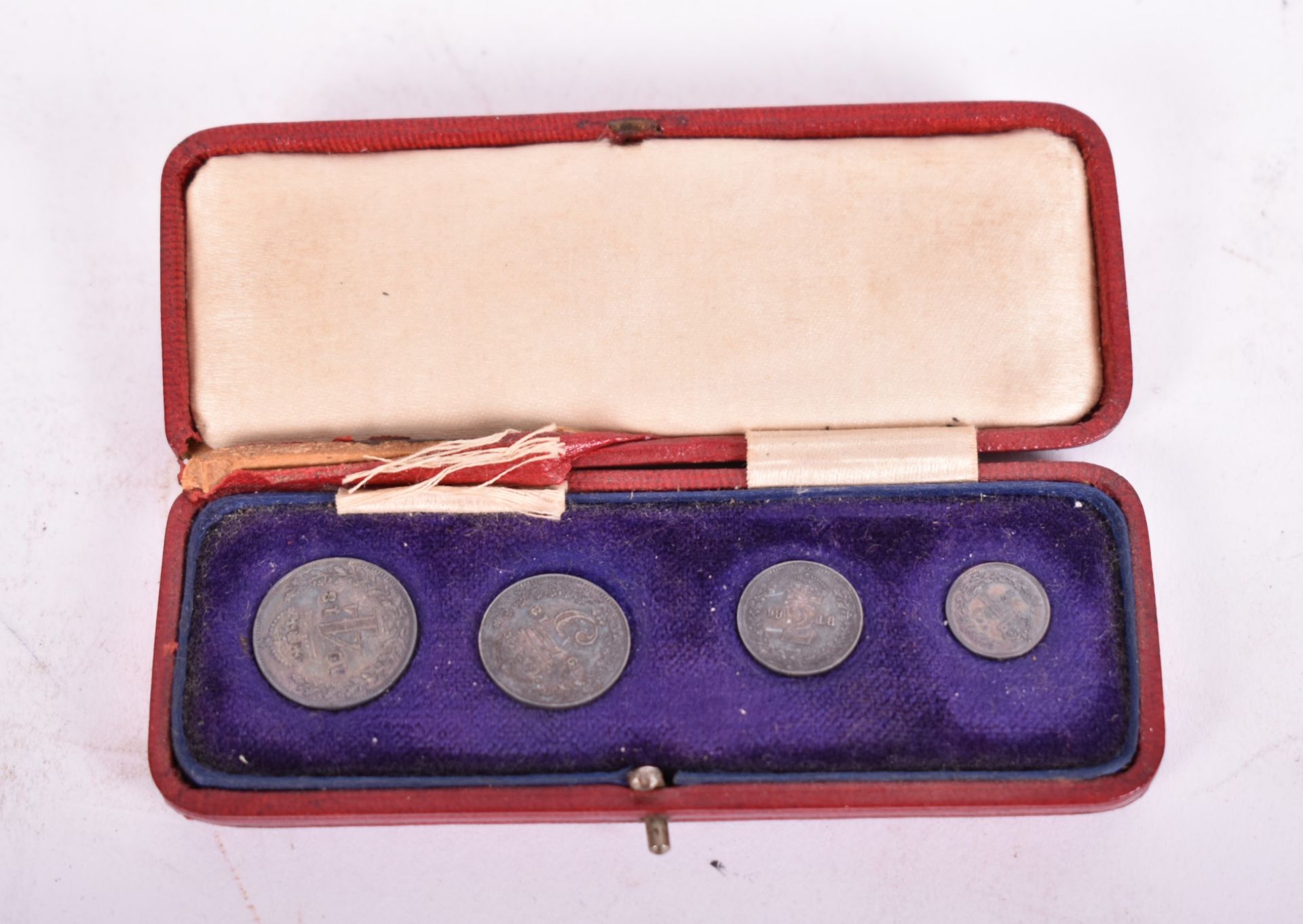 CASED 1918 MAUNDY MONEY SET OF COINS - Image 4 of 7