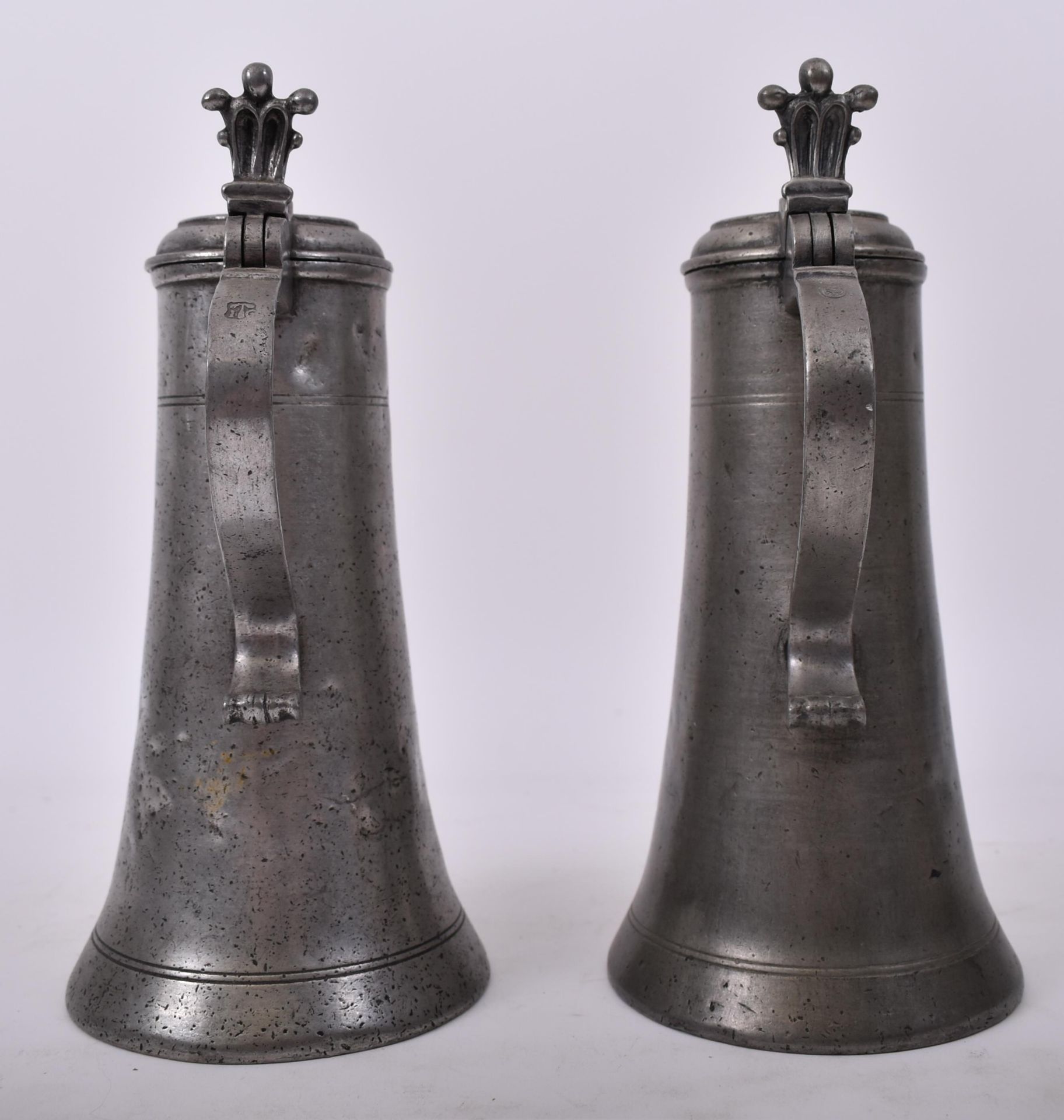 PAIR OF EARLY 18TH CENTURY 1730 SWISS BEARDED MAN FLAGONS - Image 4 of 7