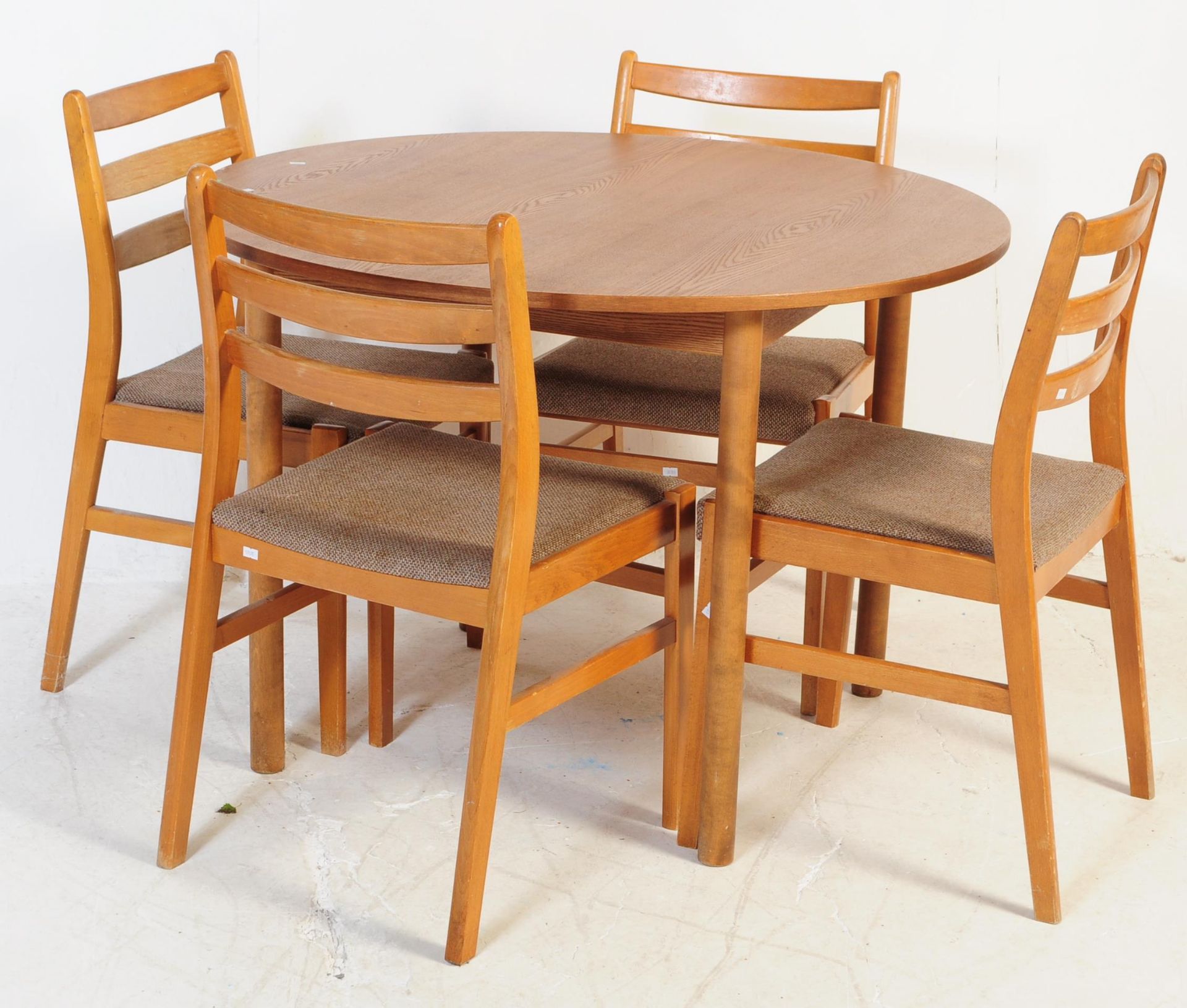 RETRO MID 20TH CENTURY TEAK DINING TABLE WITH CHAIRS - Image 2 of 6
