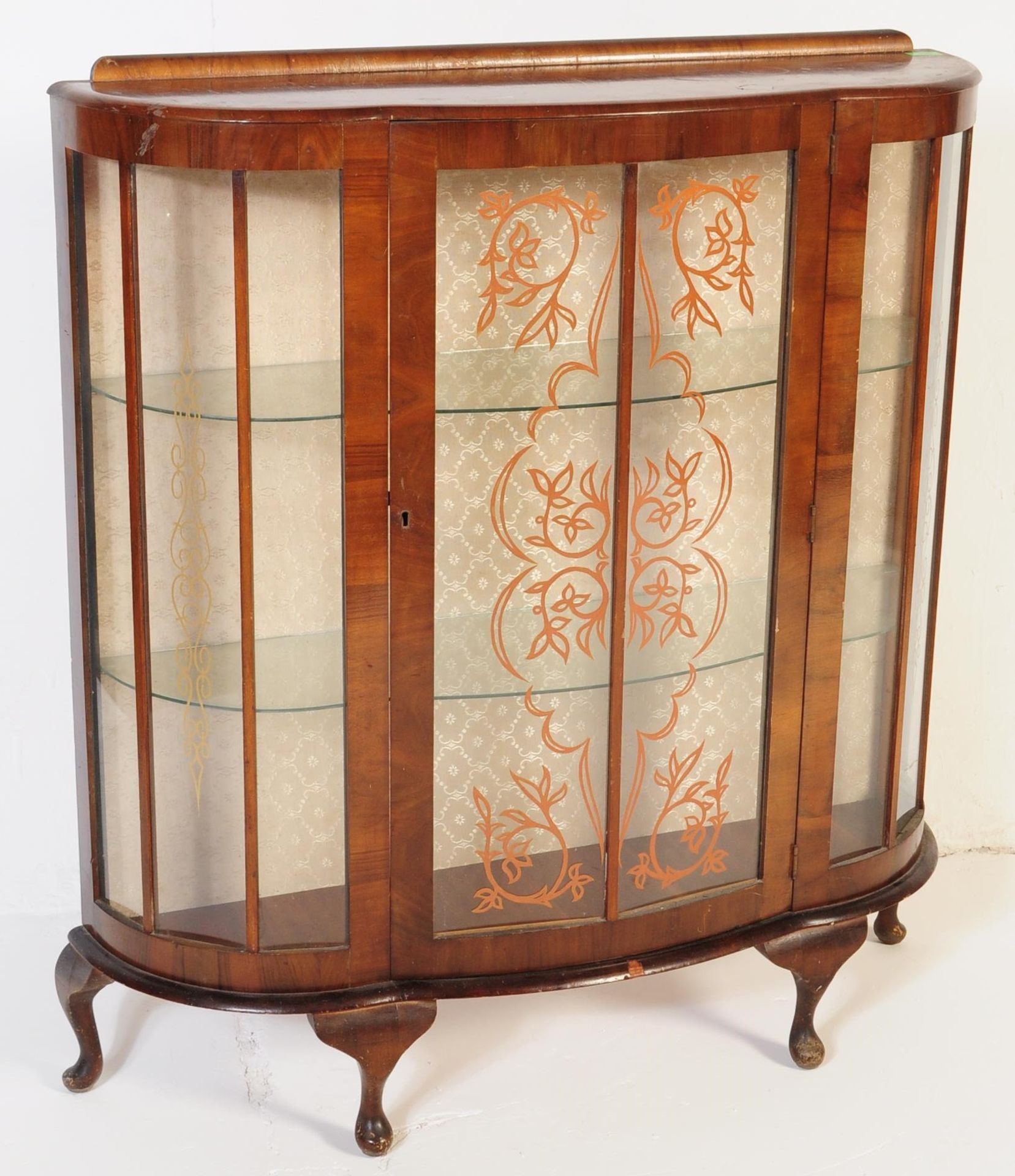 1950S QUEEN ANNE REVIVAL WALNUT CHINA DISPLAY CABINET - Image 2 of 6