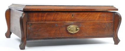 EARLY 20TH CENTURY OAK CASED CANTEEN OF CUTLERY