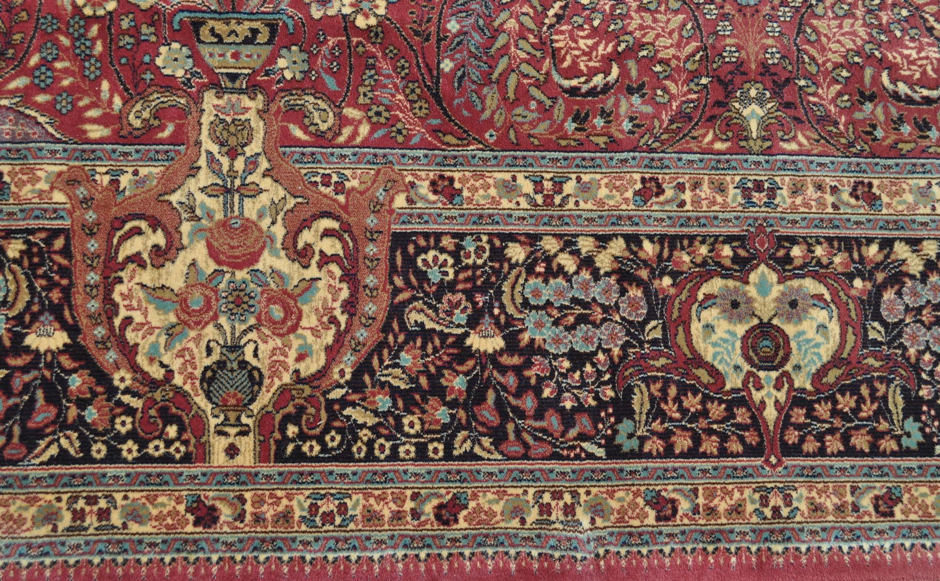 LARGE 20TH CENTURY PERSIAN ISLAMIC KASHAN CARPET - Bild 4 aus 6