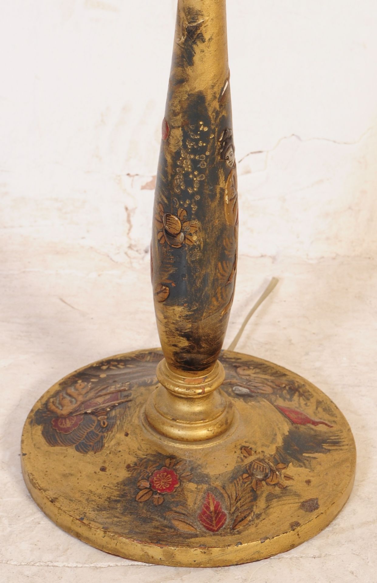 VINTAGE CHINESE ORIENTAL STYLE CHINOISERIE WOODEN TABLE LAMP - Image 3 of 3