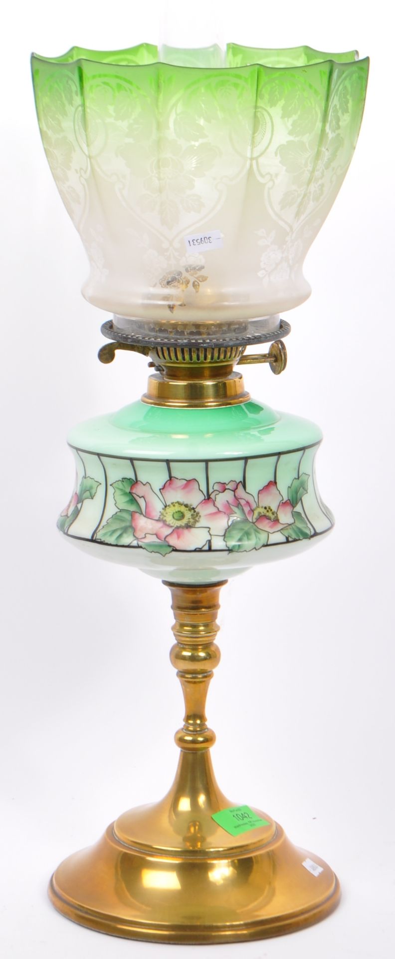 VICTORIAN 19TH CENTURY BRASS & GLASS OIL LAMP