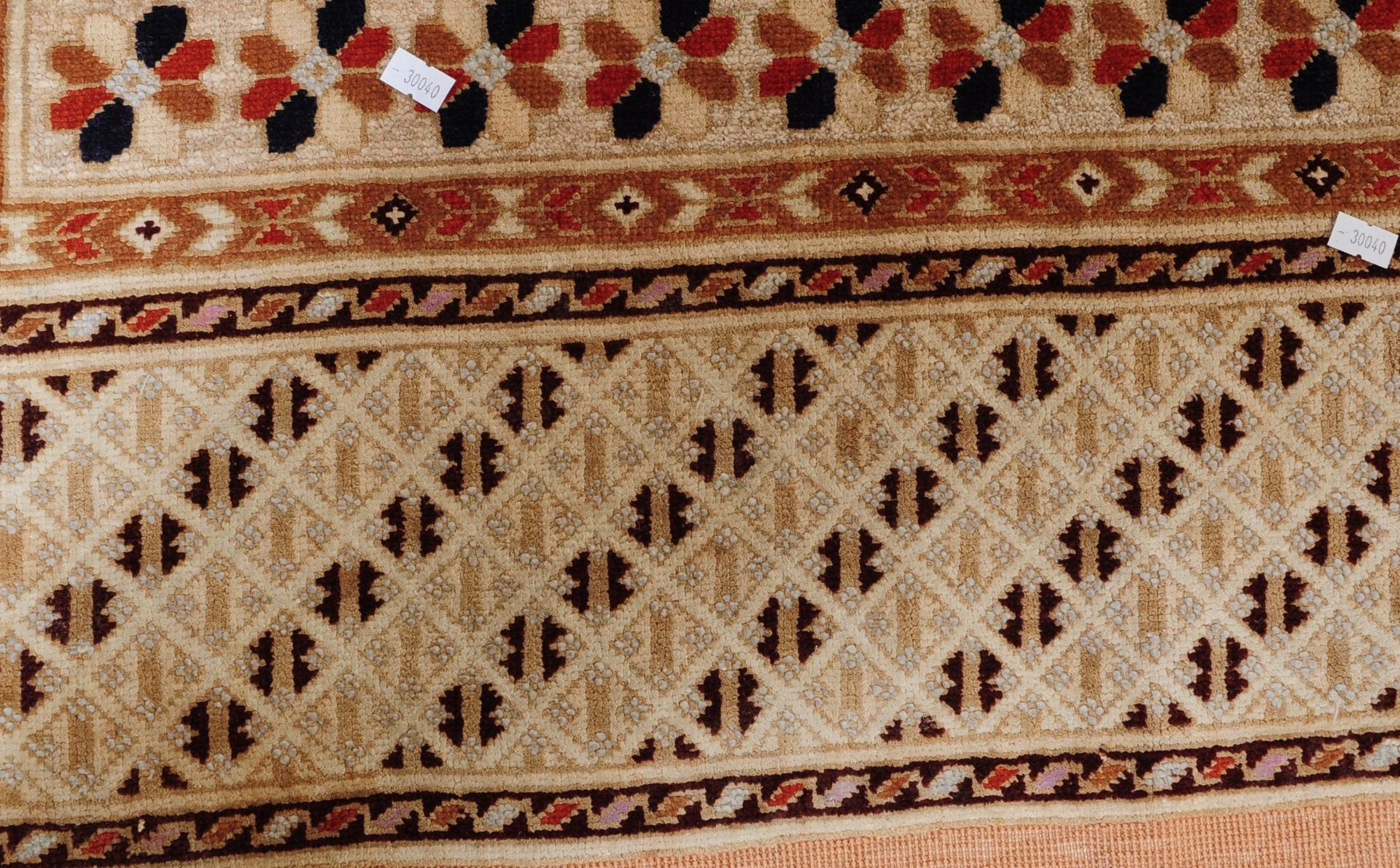 20TH CENTURY TURKISH MANNER FLOOR RUG - Image 3 of 4