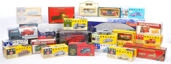 LARGE COLLECTION OF VINTAGE 20TH CENTURY DIECAST VEHICLES