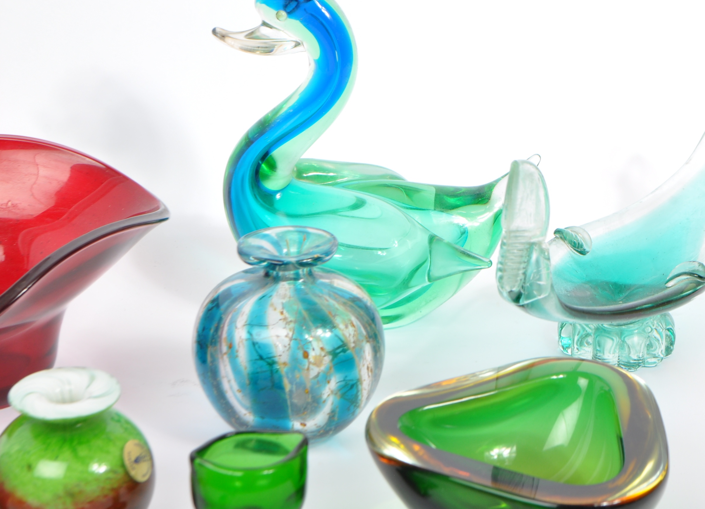 COLLECTION OF ART GLASS BY MURANO MDINA MTARFA SOWERBYS - Image 4 of 4