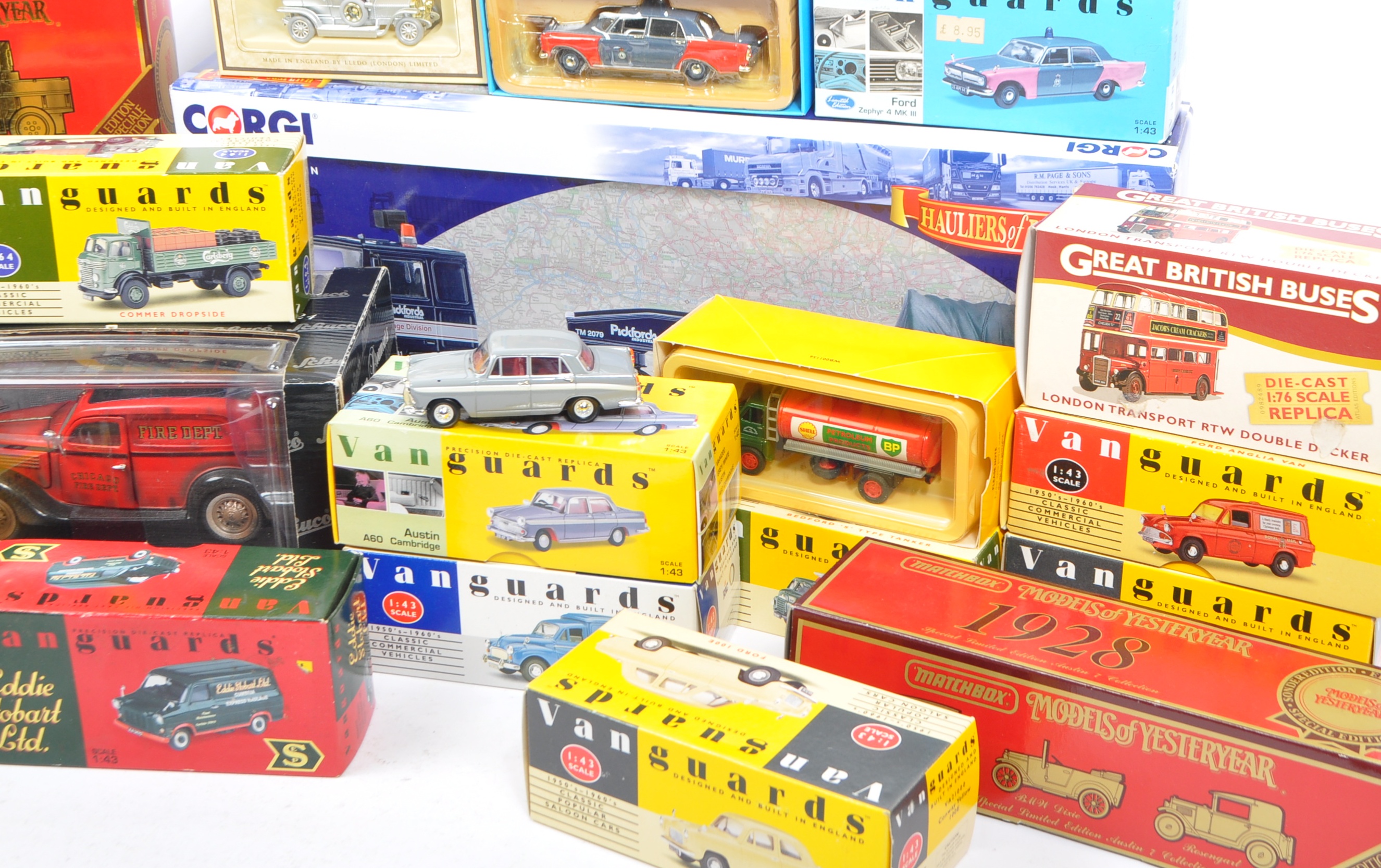 LARGE COLLECTION OF VINTAGE 20TH CENTURY DIECAST VEHICLES - Image 3 of 5