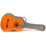 CASED MENINA BM SPANISH GUITAR