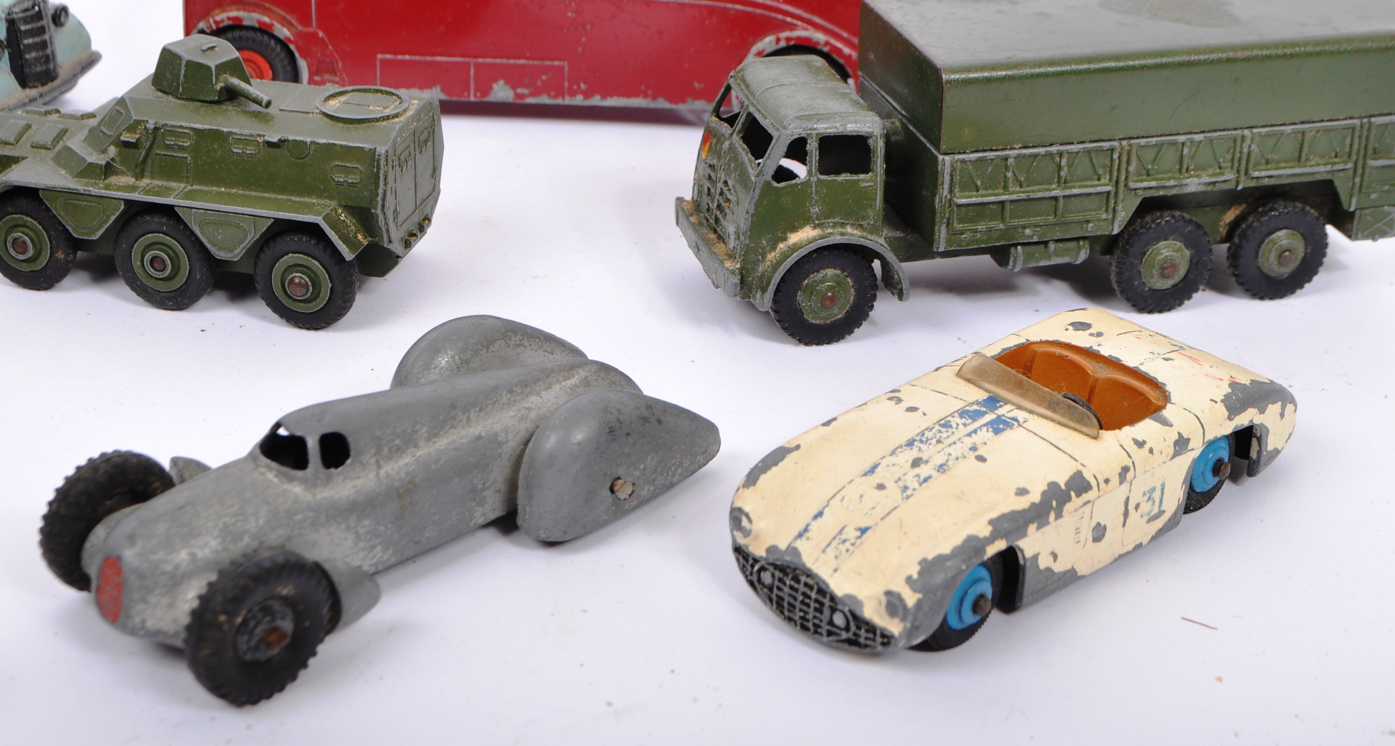 COLLECTION OF VINTAGE DINKY SUPERTOYS DIECAST MODELS - Image 4 of 5