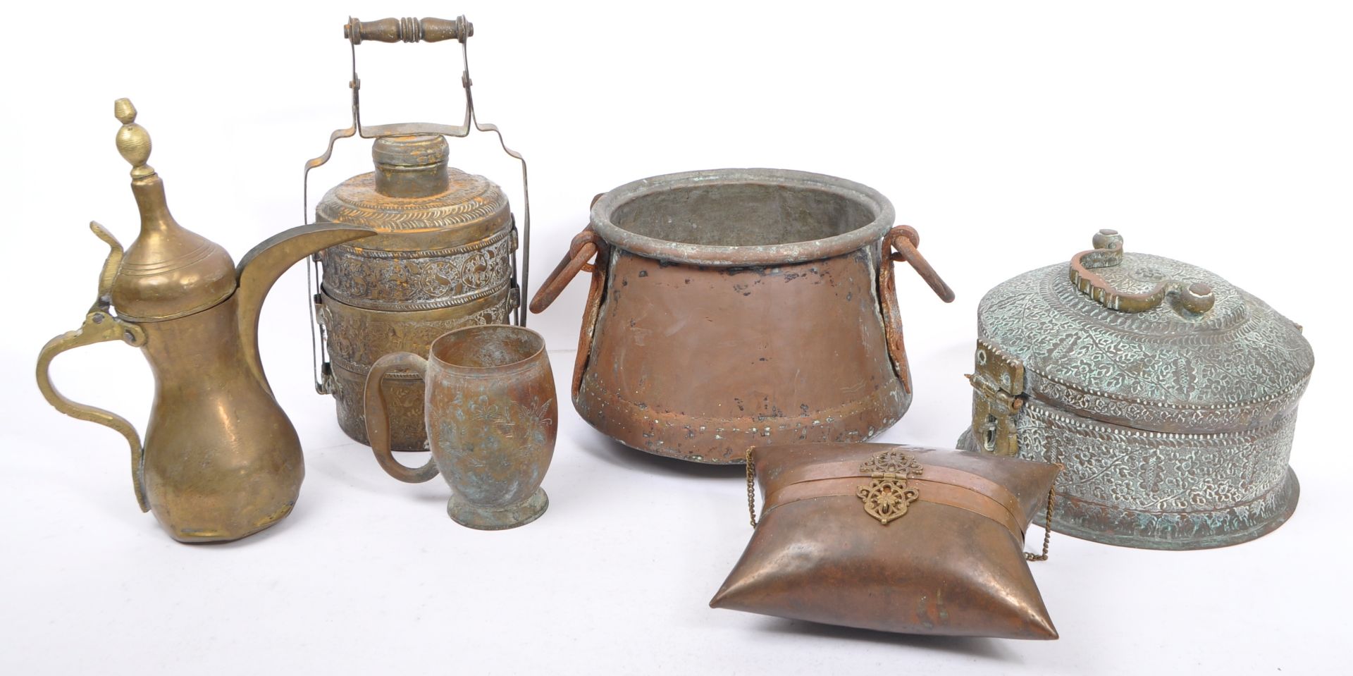 COLLECTION OF ARABIC SAUDI ARABIAN METALWARE UTENSILS