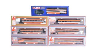 MODEL RAILWAY - COLLECTION OF LIMA OO GAUGE LOCOMOTIVES AND CARRIAGES