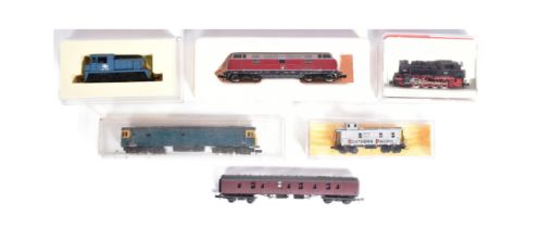 MODEL RAILWAY - COLLECTION OF N GAUGE LOCOMOTIVES