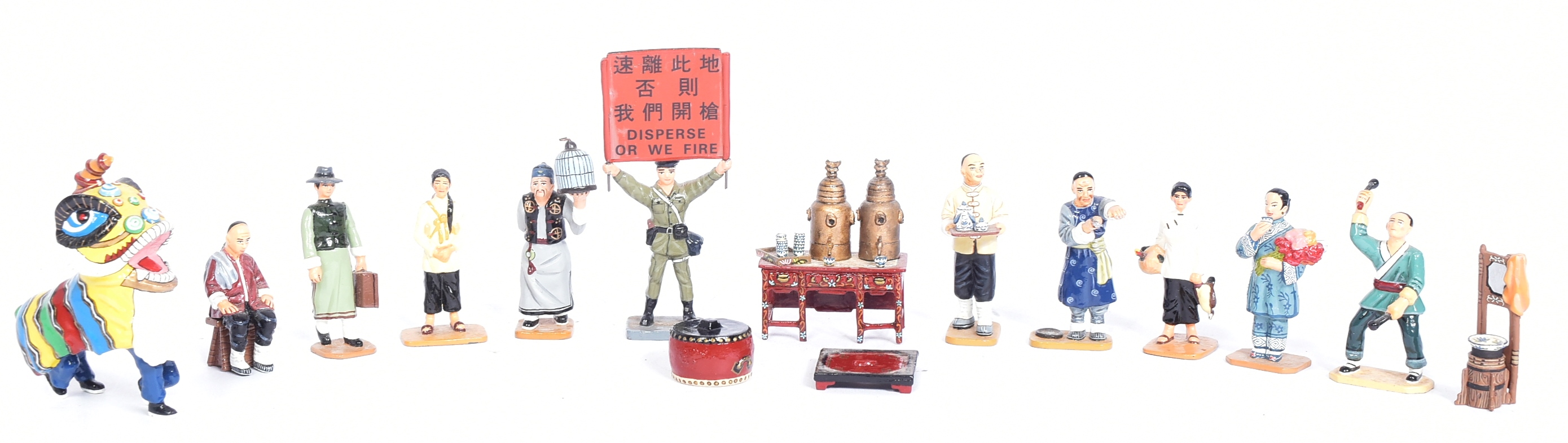 KING & COUNTRY - STREETS OF OLD HONG KONG - 1/30 SCALE MODEL FIGURES