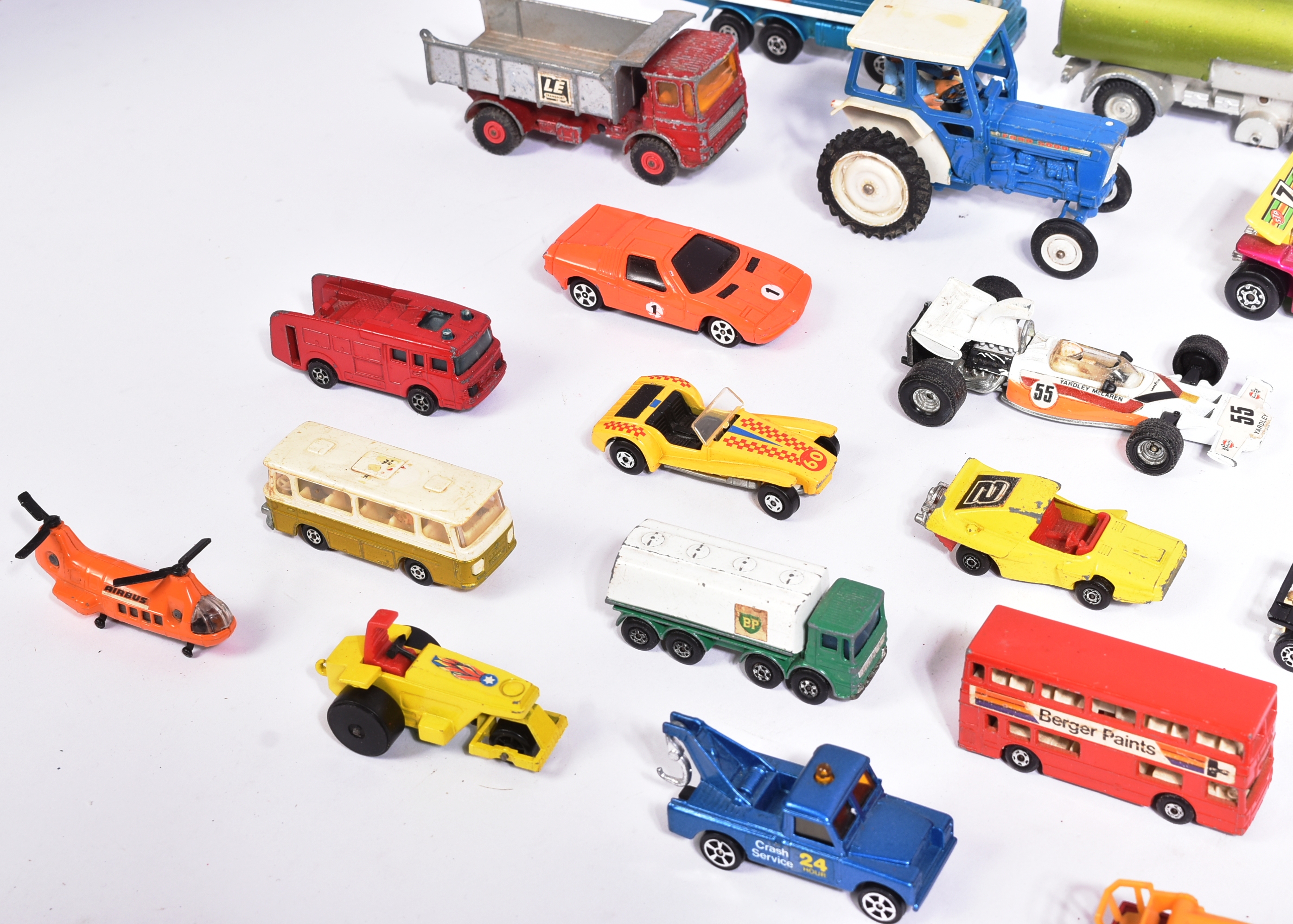 DIECAST - COLLECTION OF VINTAGE DIECAST MODELS - Image 4 of 6