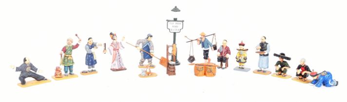 KING & COUNTRY - STREETS OF OLD HONG KONG - 1/30 SCALE MODEL FIGURES