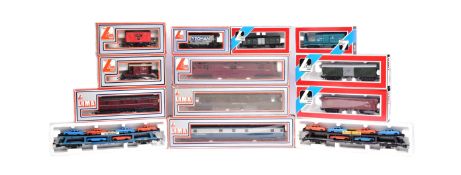 MODEL RAILWAY - COLLECTION OF LIMA OO GAUGE ROLLING STOCK AND LOCO
