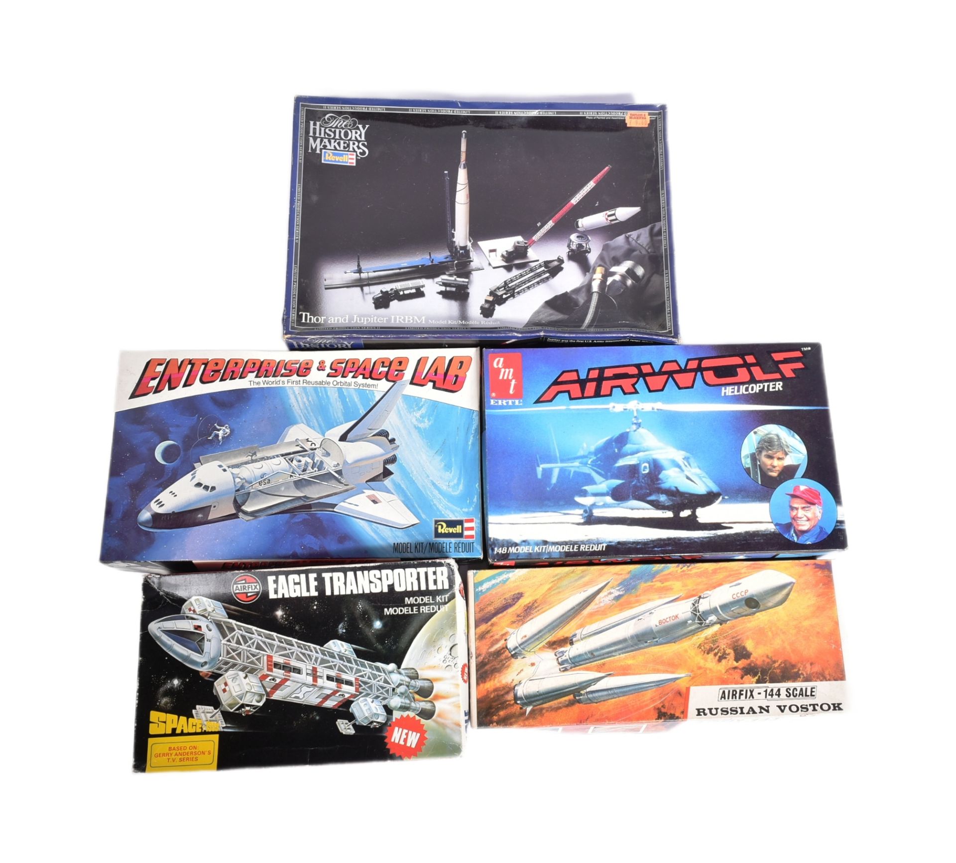 MODEL KITS - COLLECTION OF SPACE THEMED MODEL KITS