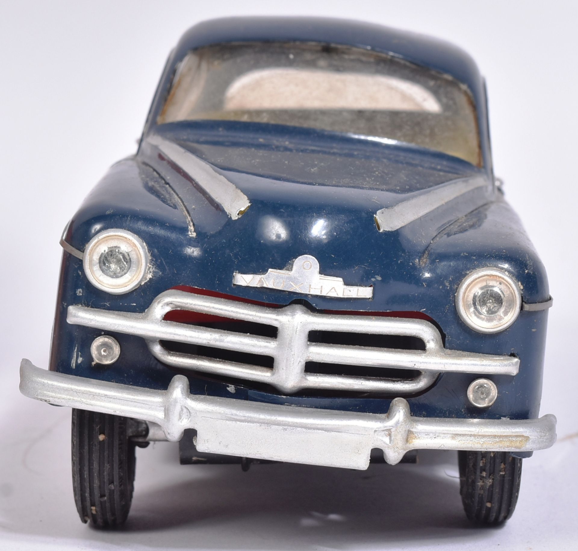 VICTORY MODELS 1953 VAUXHALL VELOX BATTERY OPERATED CAR - Image 3 of 6