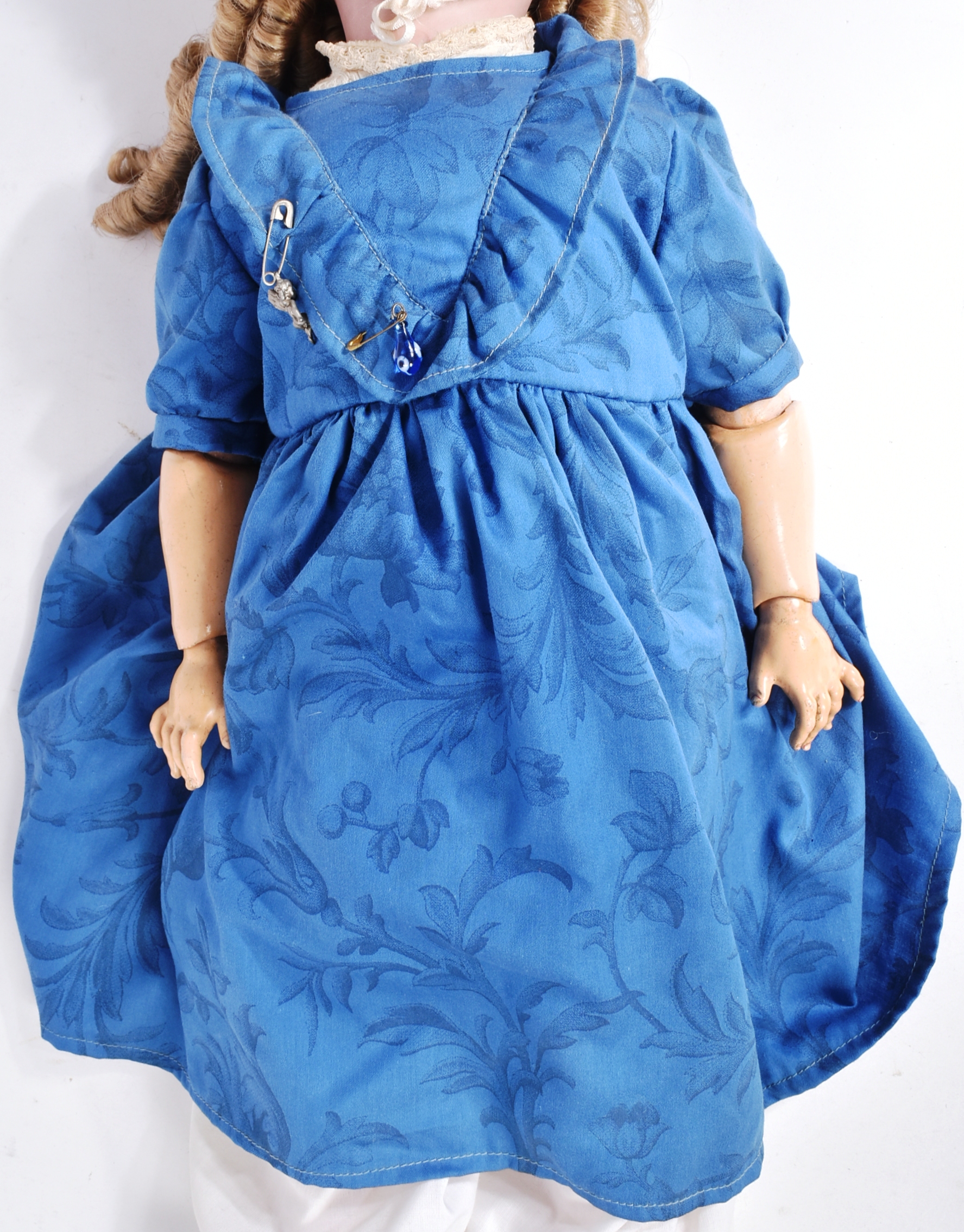 EARLY 20TH CENTURY GERMAN BISQUE HEADED DOLL - Image 3 of 6