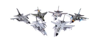 MODEL KITS - COLLECTION OF X6 BUILT MODEL KITS OF AIRCRAFT INTEREST