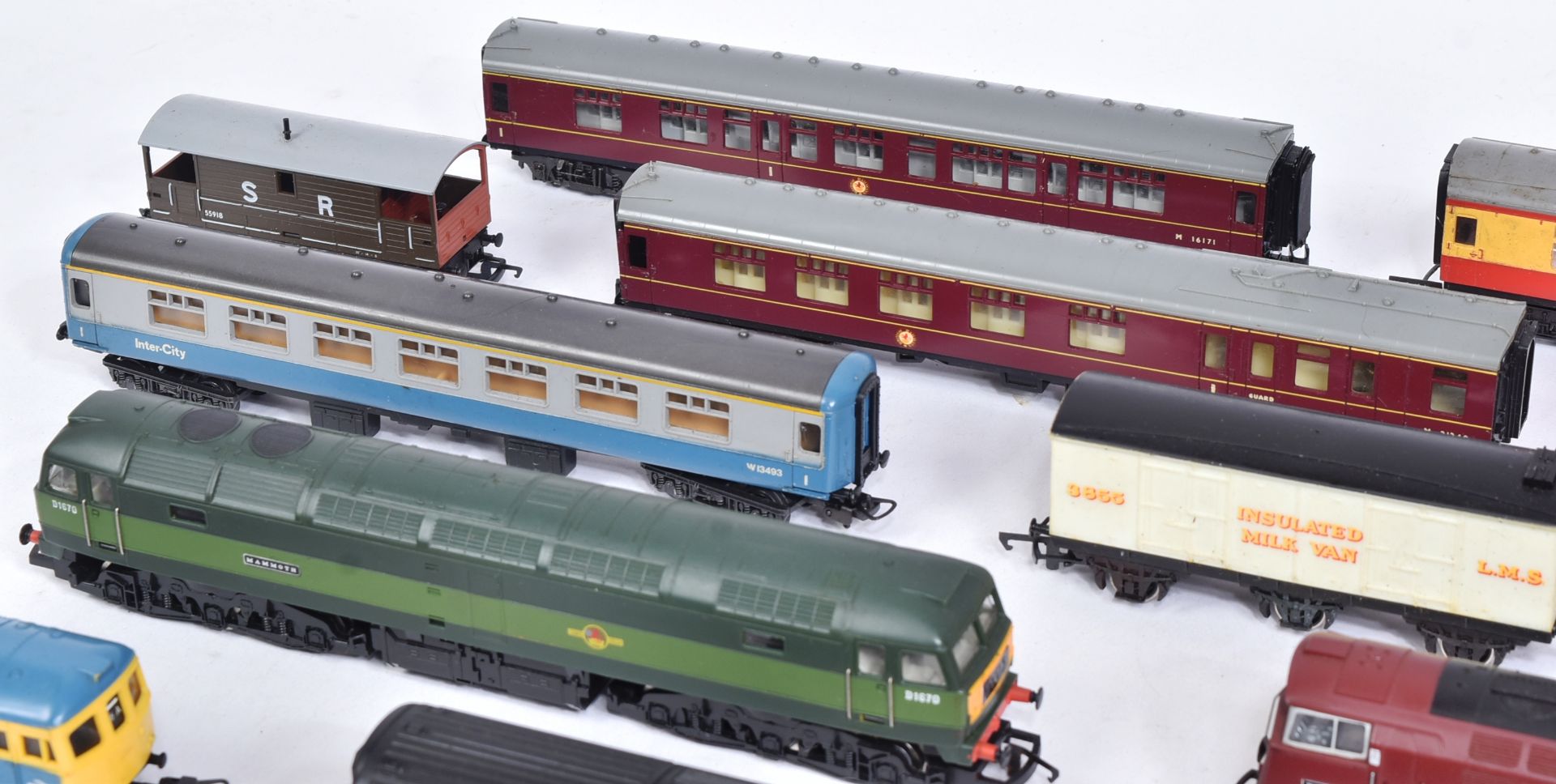 MODEL RAILWAY - COLLECTION ASSORTED DIESEL LOCOS - Image 4 of 5