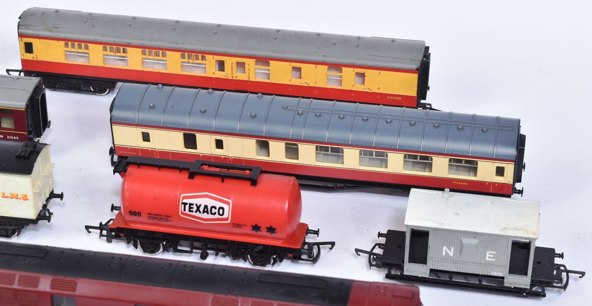 MODEL RAILWAY - COLLECTION ASSORTED DIESEL LOCOS - Image 3 of 5