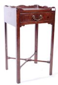 19TH CENTURY GEORGE III MAHOGANY TRAY TOP BEDSIDE TABLE