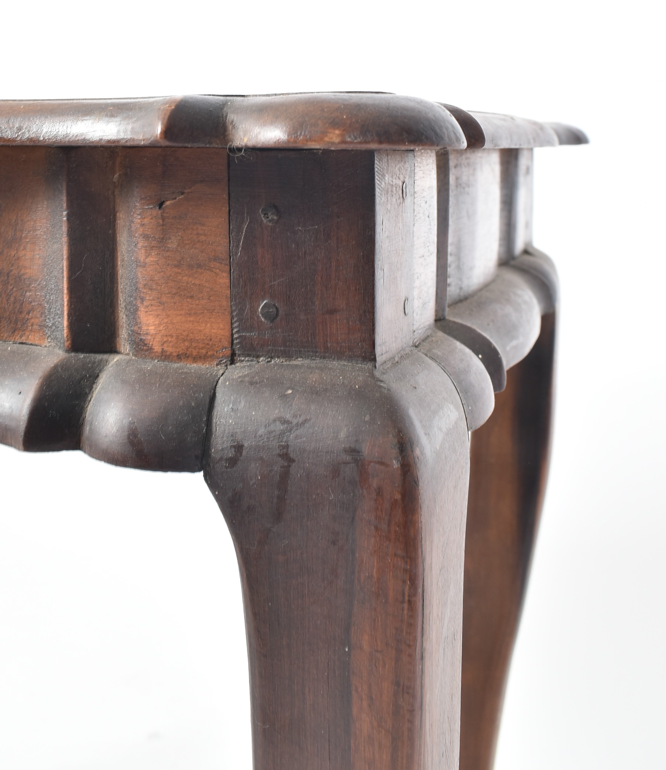 19TH CENTURY VICTORIAN MAHOGANY LOW TABLE - Image 4 of 7